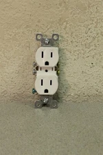 P&S White Replacement Outlet 15A 125V A512U  *FREE SHIPPING*