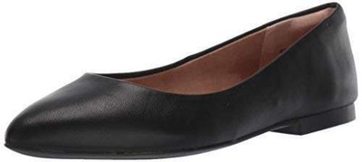 Amazon Essentials Women's Loafer Flat, Black, Size 6.5 M