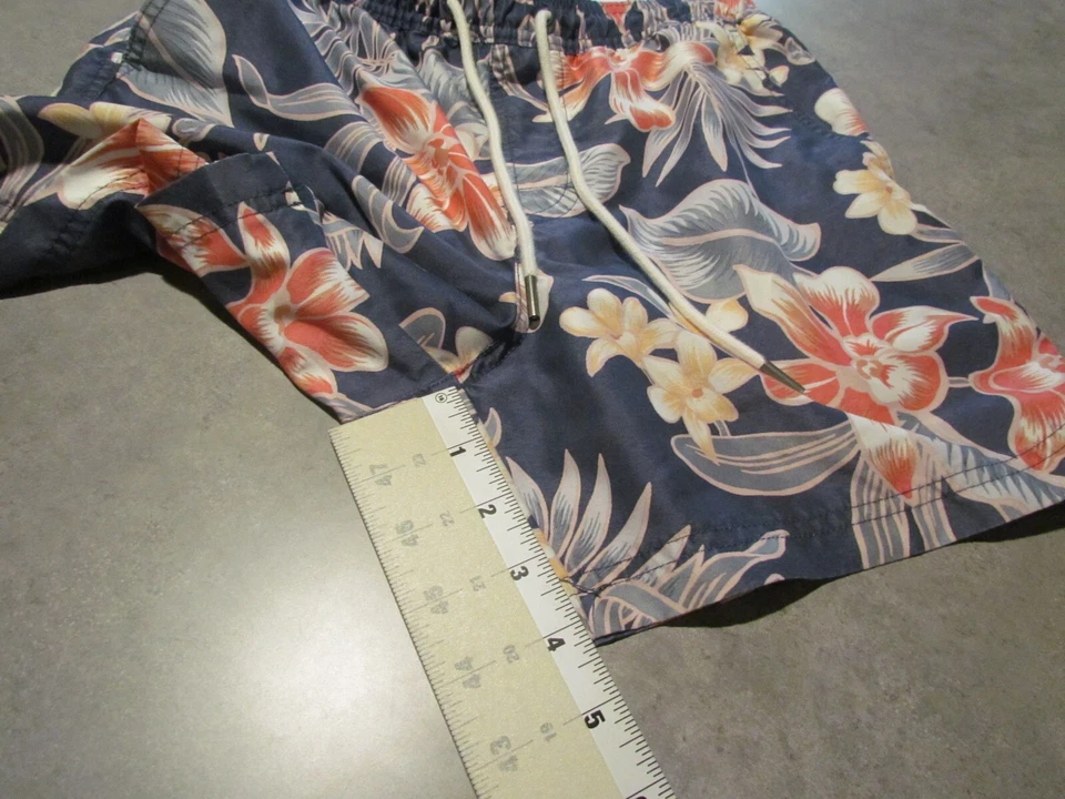 Pantalones Cortos American Eagle Para Hombre Extra Pequeños AE Tropical Hawaiano Floral Cordón Foto 3 de 4