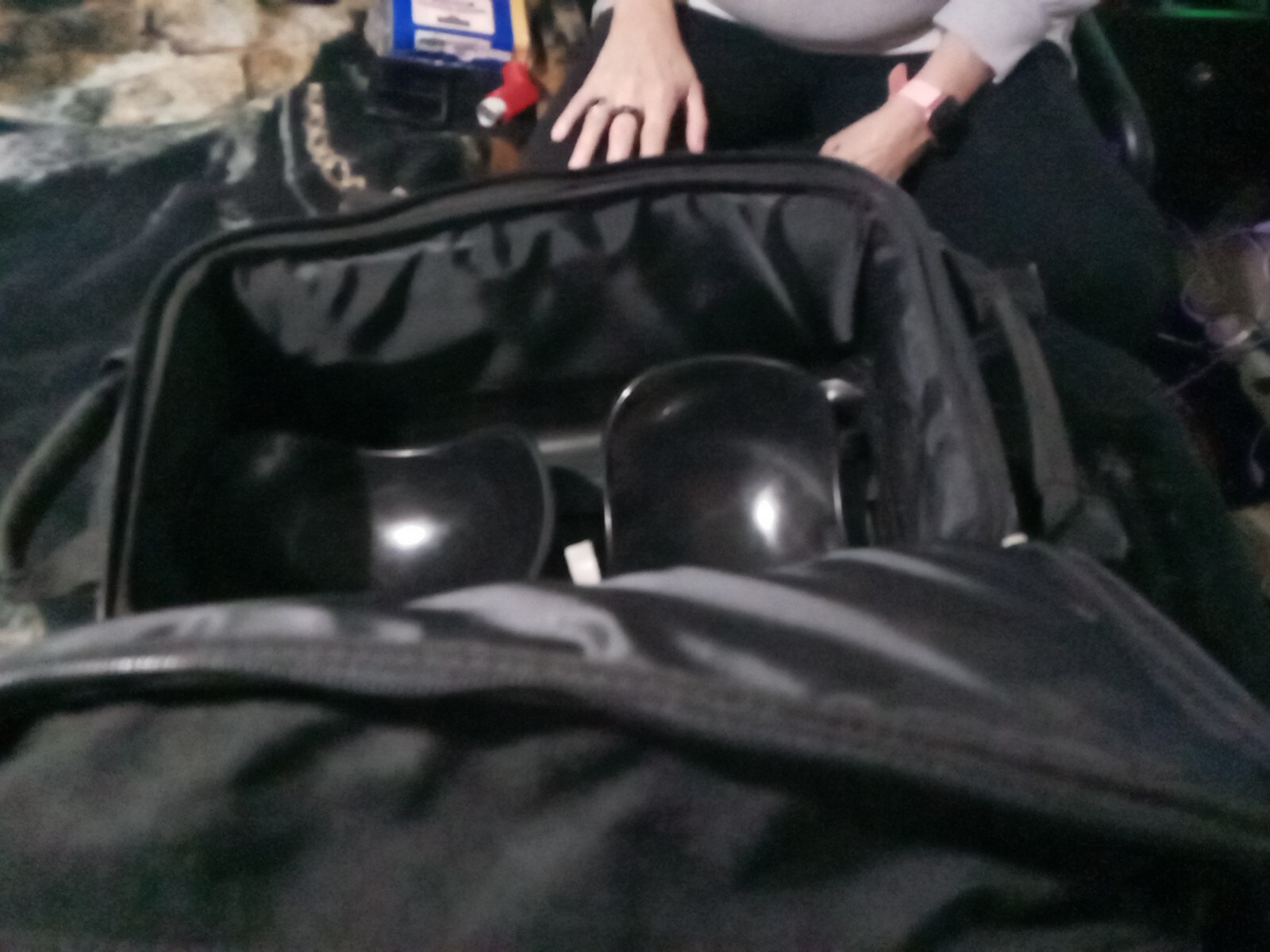 Roto Grip 2 Ball Roller Bowling Bag with Wheels Handle Color Black/Red