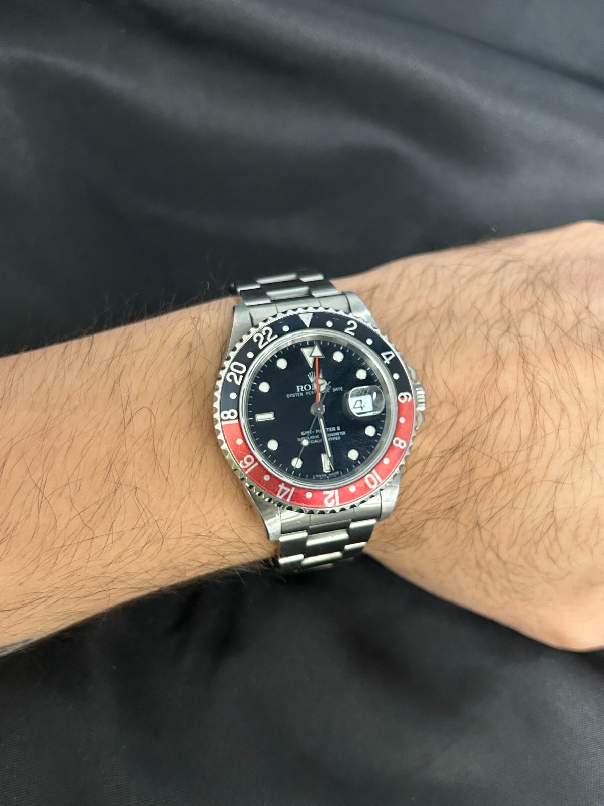 Rolex Rolex GMT-Master II 40mm 16710 Black Dial Oyster Bracelet BOX & PAPERS