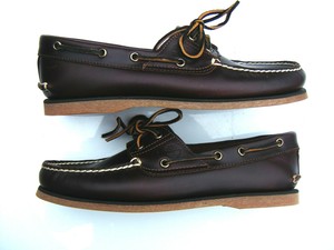 timberland boat shoes size 9