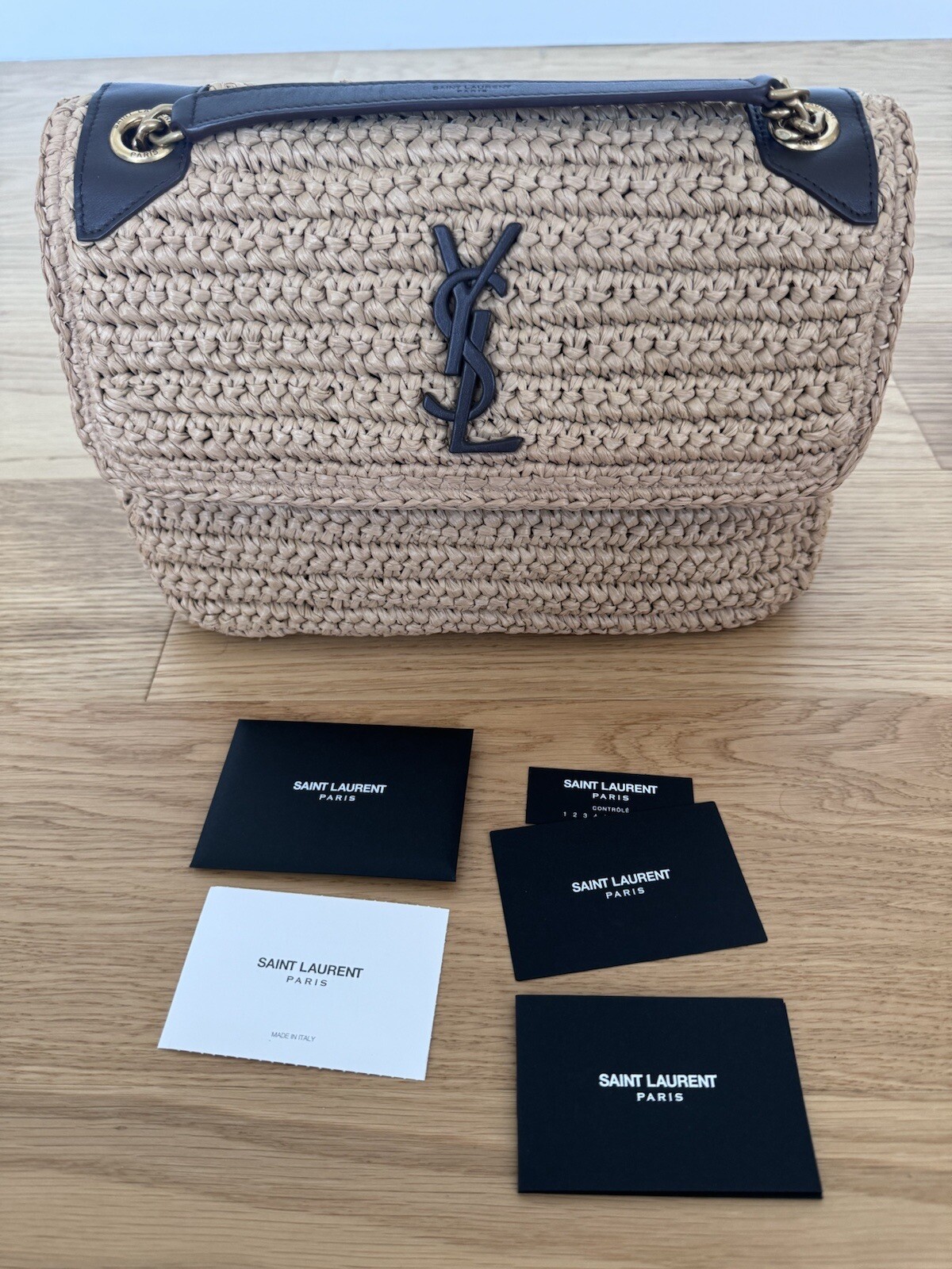 Borsa a tracolla media Saint Laurent Niki in rafia