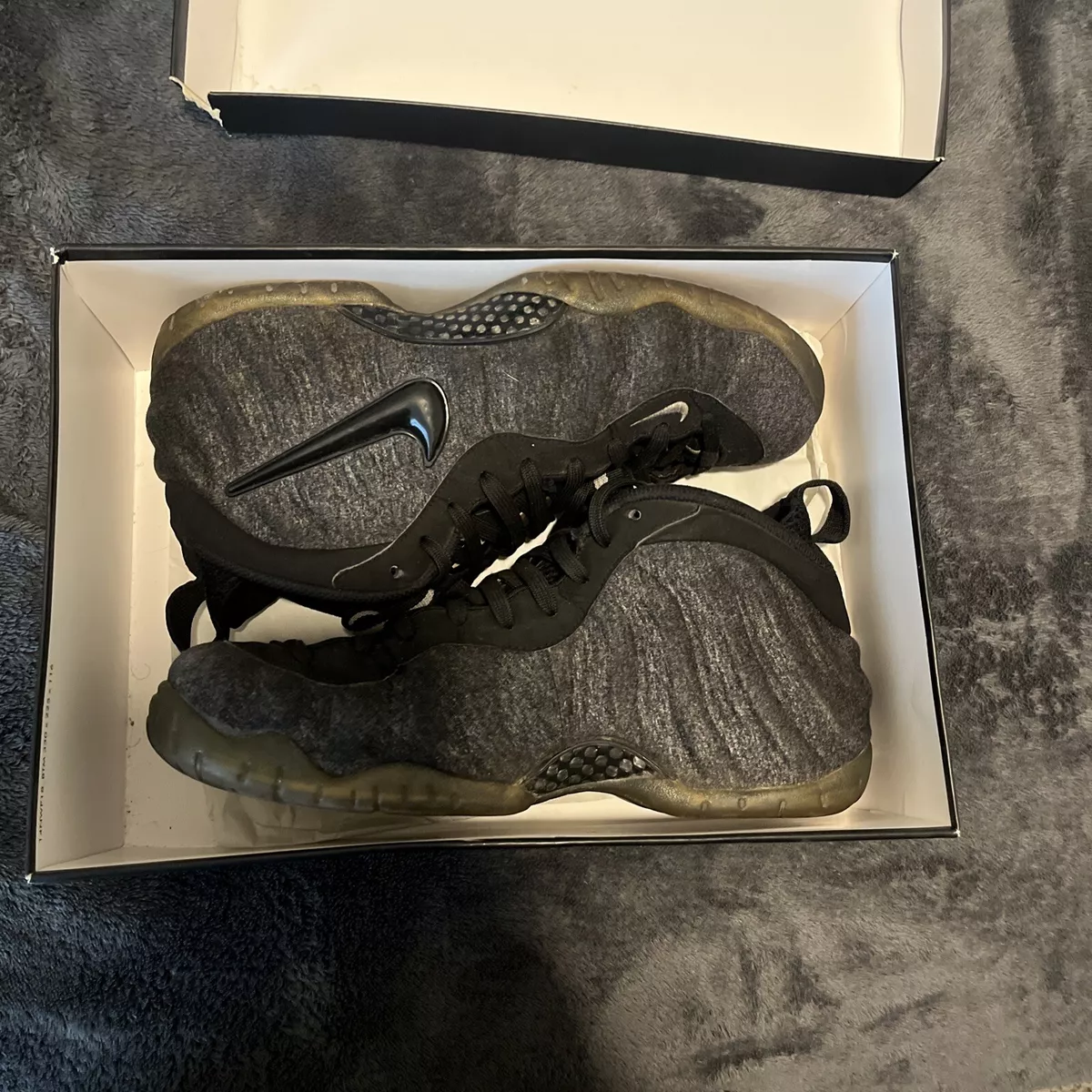 Foamposite pro store tech fleece