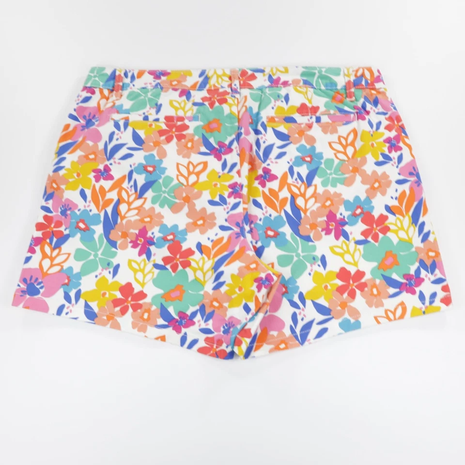 Женские шорты St. John's Bay со средней посадкой эластичные с цветочным узором разноцветные высота 18 - Изображение 4 из 4