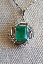 Emerald & Diamond Necklace Beautiful Natural Gems As New Condition Val $10,0438