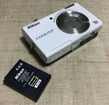 Nikon COOLPIX S6200 White 16MP 10x Zoom Compact Camera w/Battery Japan Model