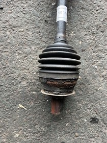 MERCEDES A CLASS W176 FRONT RIGHT DRIVESHAFT 2.1 CDI  DIESEL MANUAL A2463600274