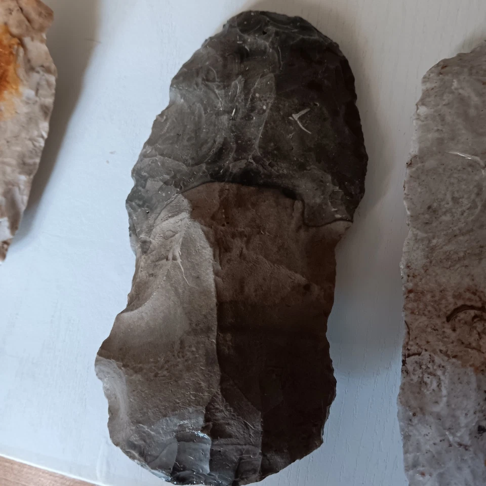 Primitive tool, Native American Indian stone hand axe head. - Image 3 of 4