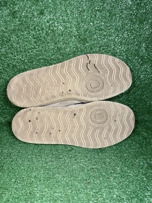 New Balance CT302 Mens Size 11 Beige Chunky Running Shoes  display picture 1