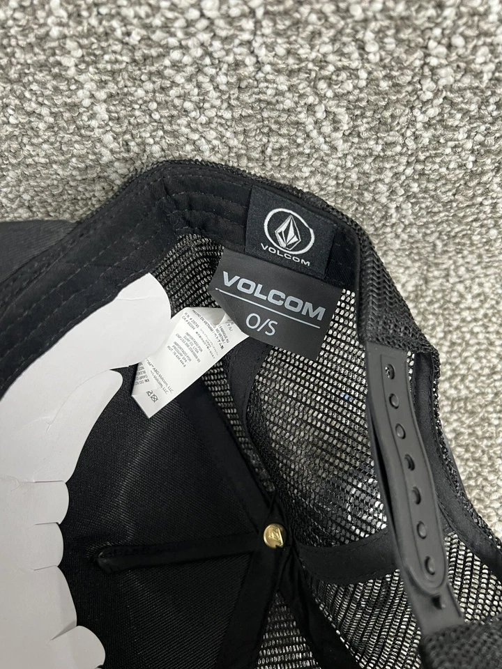 NEW! MENS VOLCOM GREEN BLACK SNAPBACK TRUCKER HAT ADJUSTABLE CAP ONE SIZE - Image 3 of 4