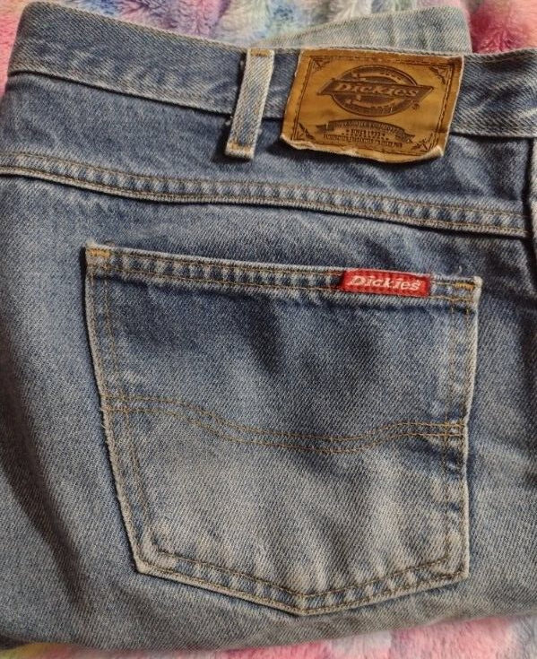 VINTAGE Genuine Dickies 38 waste x 34 inseam Distressed VINTAGE Genuine Dickies 38 waste x 34 inseam Distressed