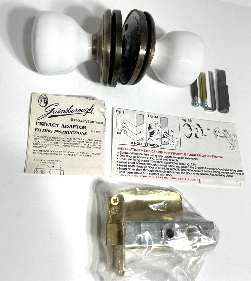 Gainsborough Privacy Door Knob Set 310 CAWAB White & Brushed Copper Locking - Image 4 of 4