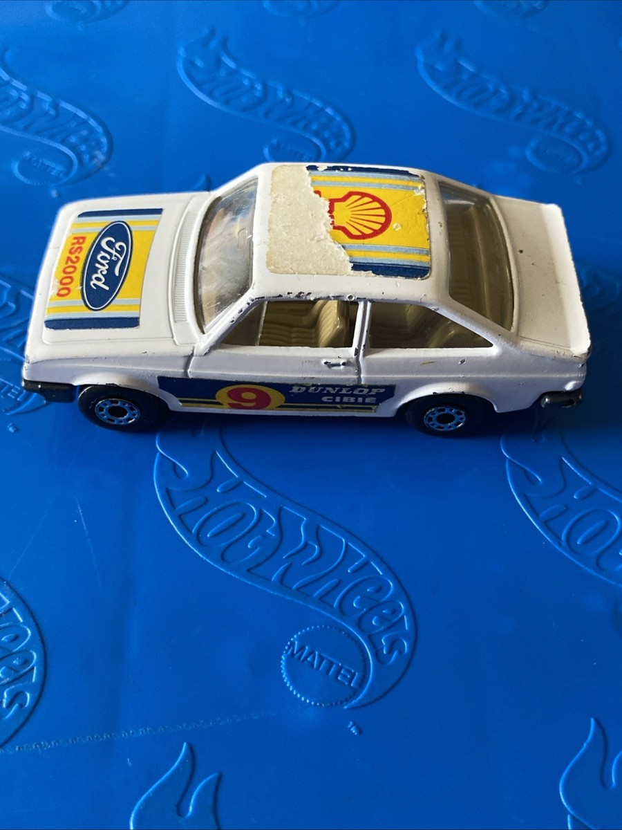 Matchbox SuperFast No 9 Ford Escort RS2000 Shell Oil Dunlap Lesney