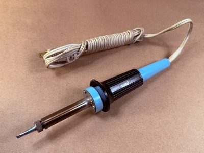 WELLER WP25 SOLDERING IRON WORKS GREAT! Tested - FREE SHIPPING