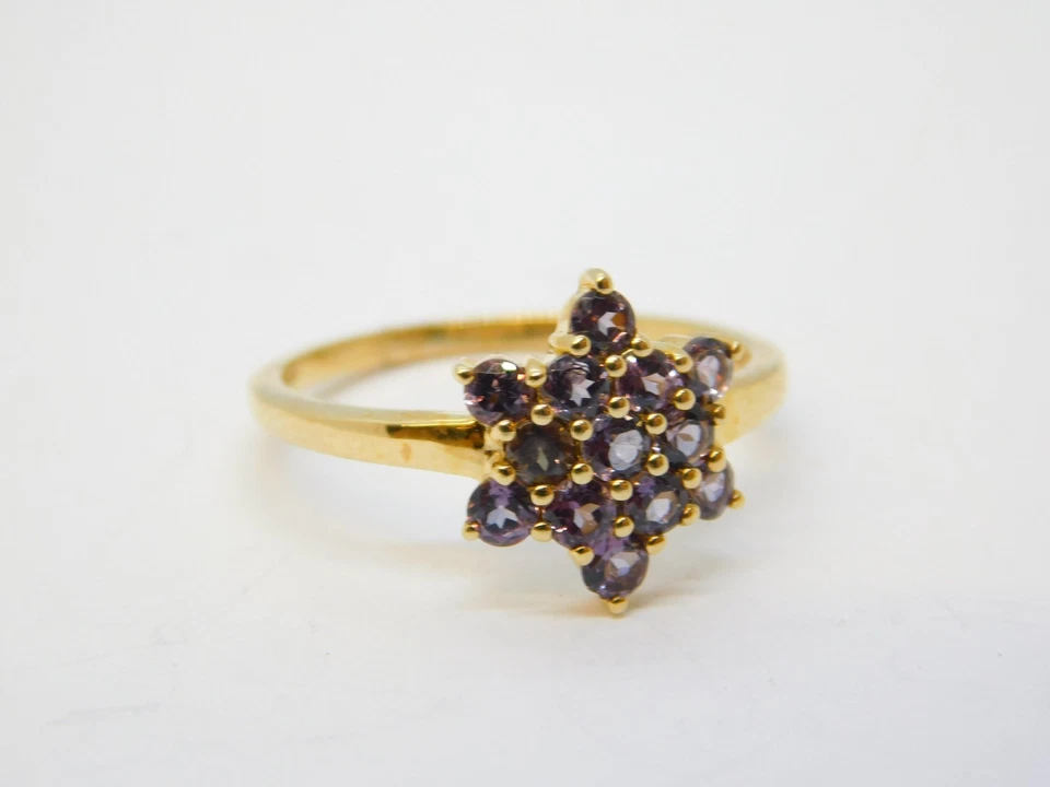 Contemporary 9ct Yellow Gold & Iolite Set Floral Cluster Ring Birmingham 2021 - Image 3 of 4