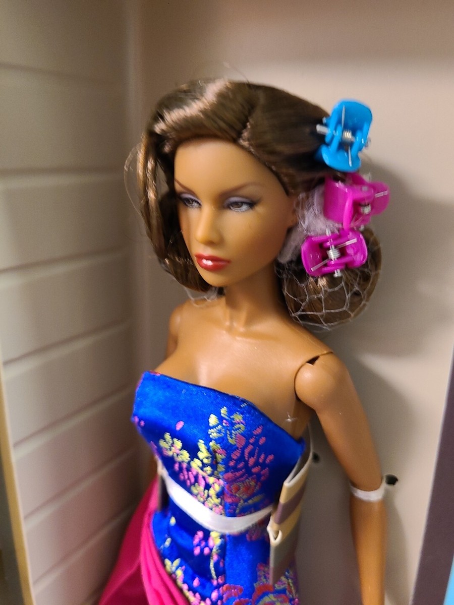 Integrity Toys East 59th Lady Aurelia Gray Opera on The 5th Nude  