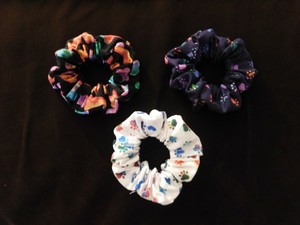 paw print scrunchie