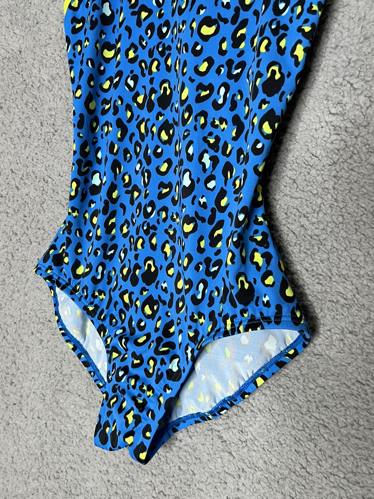 Foto 6 di 11