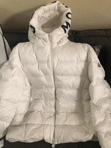 Moncler men jacket. size 7. Limited 