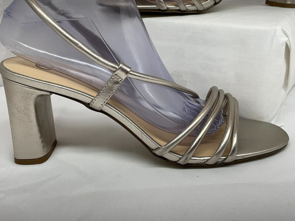 Bella Vita Women Block Heel Sandal Heeled Gold Leather 10Wide Pair of Shoes - Image 2 of 4