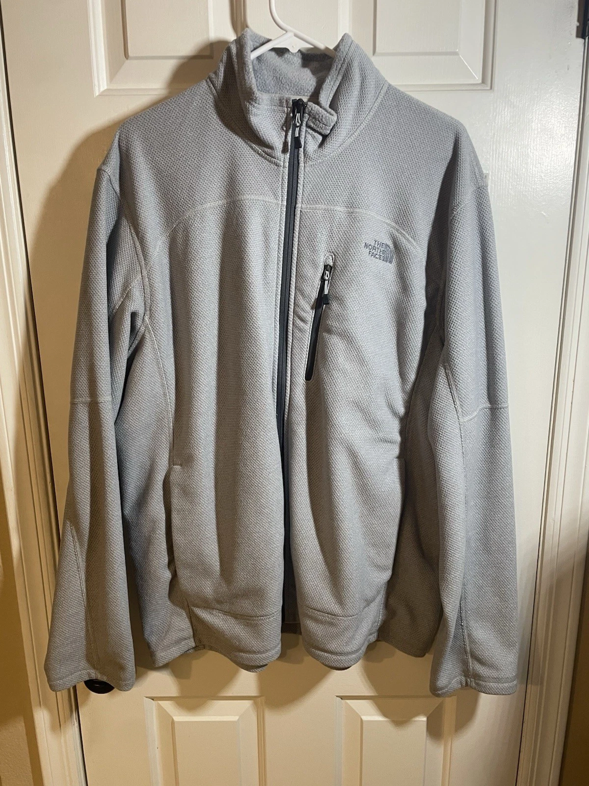 The North Face Men’s Xl Zip Up Jacket/Coat