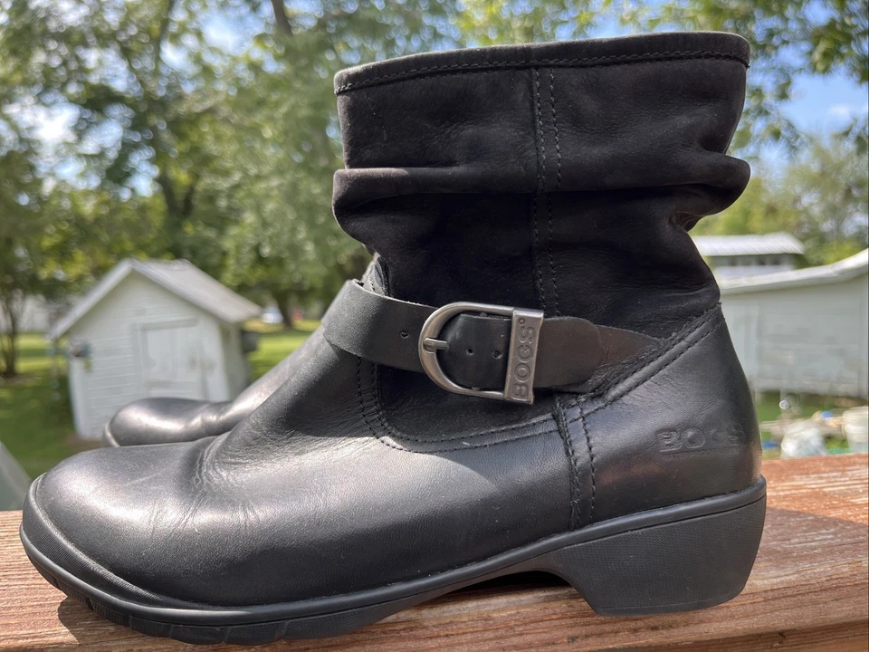 Botas de montar Bogs Cassie de cuero negras con hebilla baja holgada sin cordones al tobillo talla 7,5 Foto 2 de 4