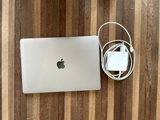 Apple MacBook Pro 13 Zoll (256GB SSD, Intel Core i5 7. Gen, 2,3GHz, 16GB RAM)