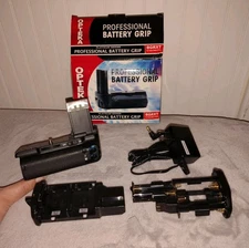 Opteka Professional Battery Grip BGRXT for Canon Digital Rebel XT Or XTI