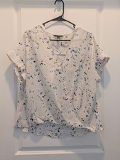 Banana Republic Women  s Semi Sheer Blouse Ivory Floral Size Medium