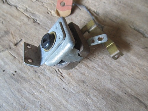 NOS 1930's GM? Headlight SWITCH Chevy Buick Olds Pontiac? - 第 1/3 張圖片