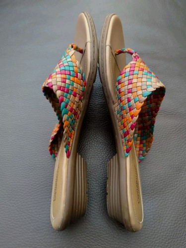 Croft&Barrow- Multicolor Thong Sandals-7.5M-New - Picture 2 of 5