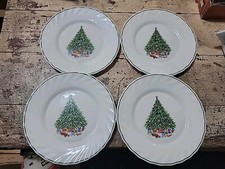 House of Salem - Noel - Set of 4 Salad Plates - Christmas Tree - Porcelle