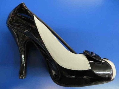 tuxedo pump
