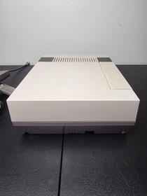 NES Nintendo Console With Mario/Duck Hunt, Controllers, Cords, & Zapper 🔥 