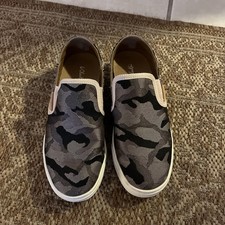 Olukai Pehuea Pa'i Women's Slip-On Shoes Camo Size 5