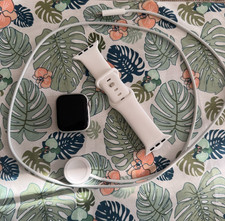 Apple Watch Series 7 Cellular GPS 41mm Aluminum Case Starlight