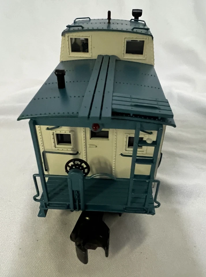 O-scale Rail King M.T.H.  Electro Motive Division Steel Caboose 30-7012F - Image 4 of 4