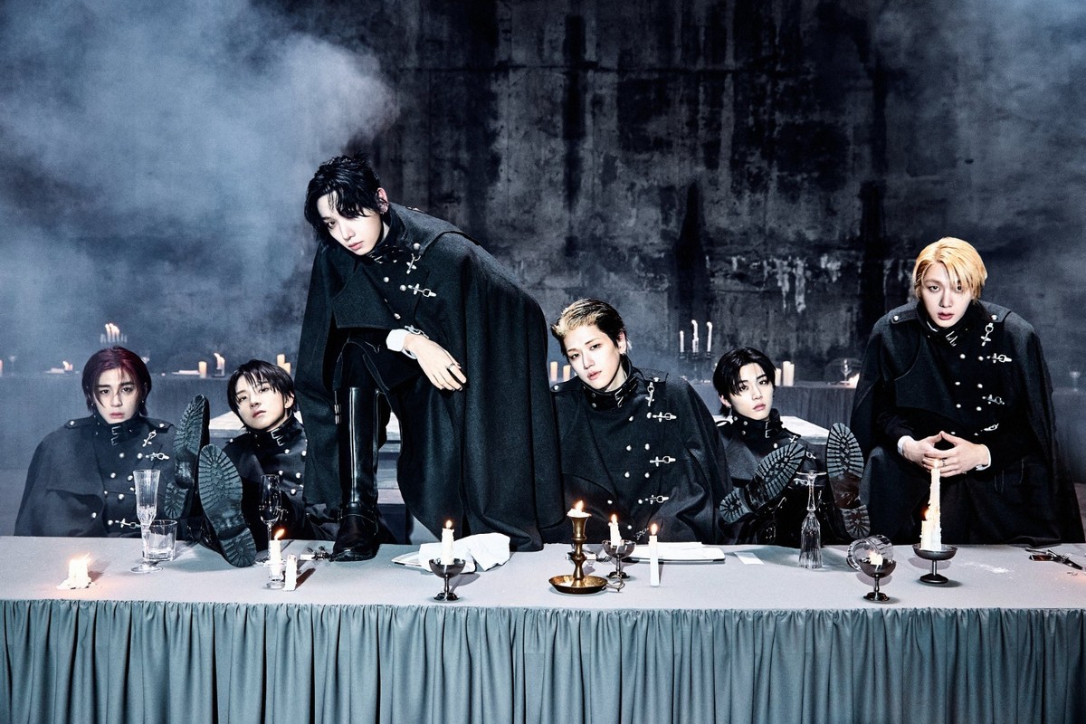 K-POP BOYNEXTDOOR 1st Studio Album [HOME] SWEET HOME Ver. CD+Book+