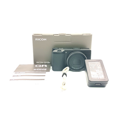 Neuwertig] RICOH GR III X Full HD Kompakt Digitalkamera Schwarz mit BOX aus J...