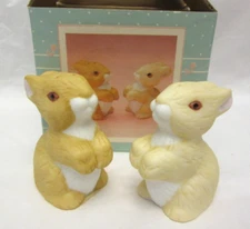 VTG Special Gifts by Crowning Touch Bunny Salt & Pepper Shakers Unused in Box