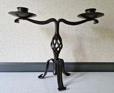 Kerzenständer Schmiedeeisen doppelarmig. Stil: Gothic brutalistisch schwarz