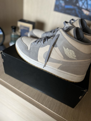 Air Jordan 1 Mid SE Coconut Milk 13/47,5