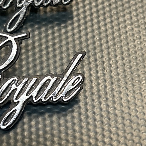 1977-85 Oldsmobile Delta 88 Royale Interior Door Emblems 1653025 - Picture 7 of 11