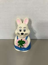 Vintage Easter Bunny PVC Pencil Sharpener - Great Wall 637