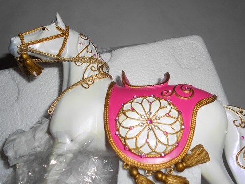 The Trail of PAINTED PONIES Celebrity Barbara Eden 2010 1E Dreamcatcher Figurine - Picture 3 of 12