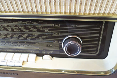 Wunderbares Röhrenradio, absolute Spitzenklasse, repräsentativ Telefunken Opus - Bild 6 von 18