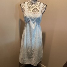 Diane Von Furstenberg Sheath nightgown Lace Sleeveless Crochet Petites P