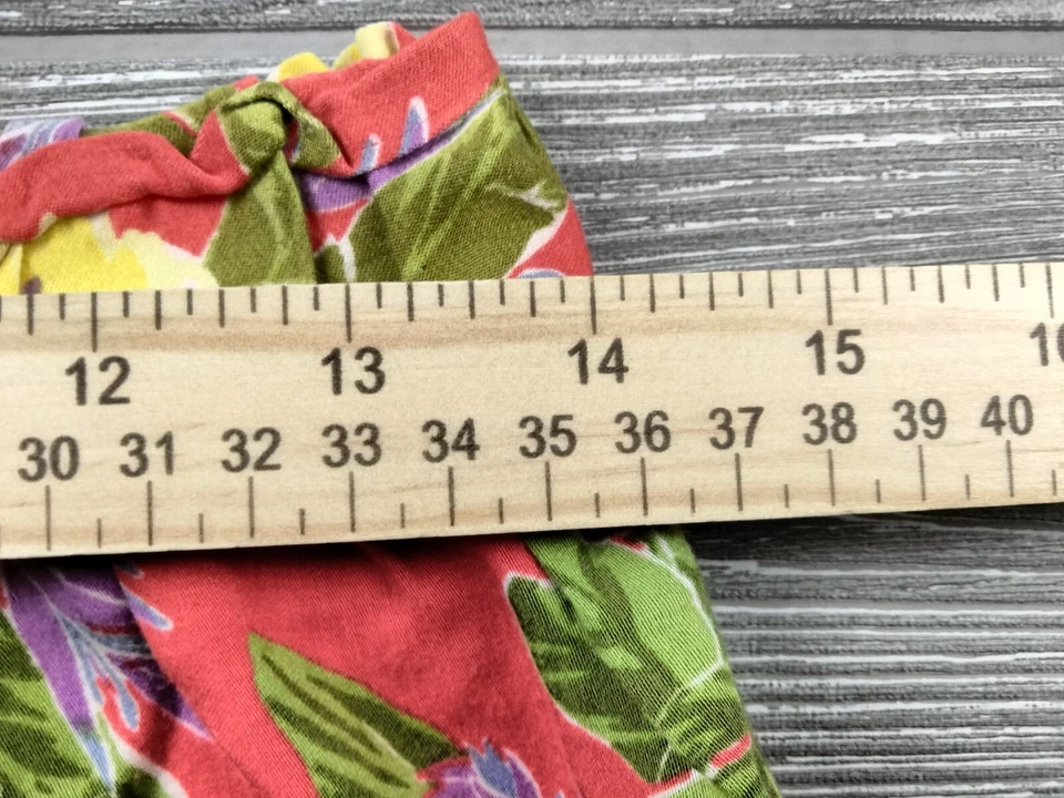 Pantalones Cortos Urban Outfitters Para Mujer Medianos Floral Rojo Fluido Pantalones Cortos Foto 4 de 4