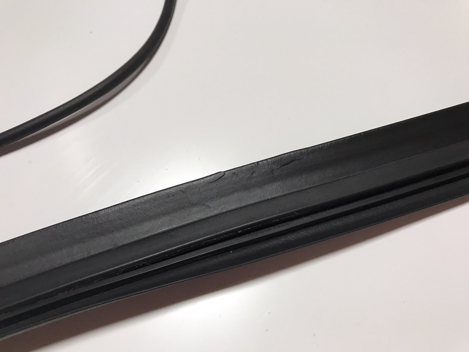 LAMBORGHINI MURCIELAGO LP640 RIGHT RH DOOR RUBBER GASKET OEM 418837744 418837630